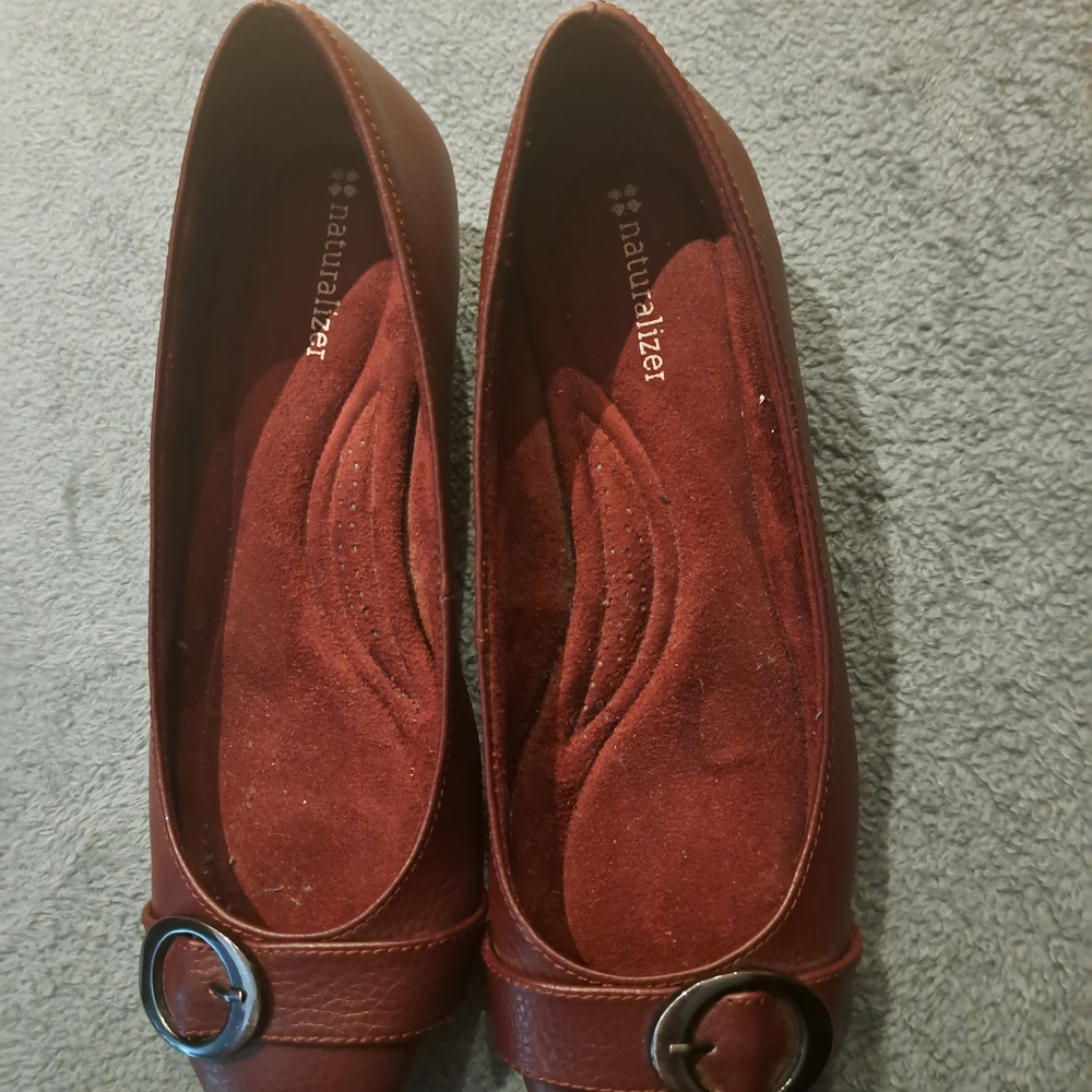 Naturalizer Burgundy Flats with Buckle Detail - Picture 2 of 5
